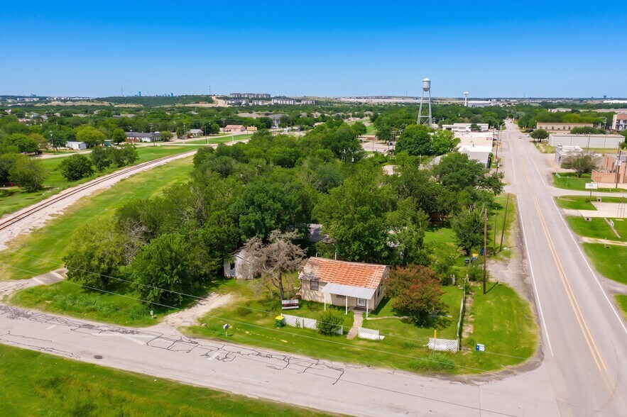 310 E Parsons St, Manor, TX à vendre - Photo principale – Image 1 sur 4