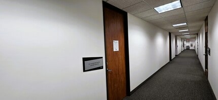 4545 Fuller Dr, Irving, TX à louer Photo intérieure– Image 1 sur 5