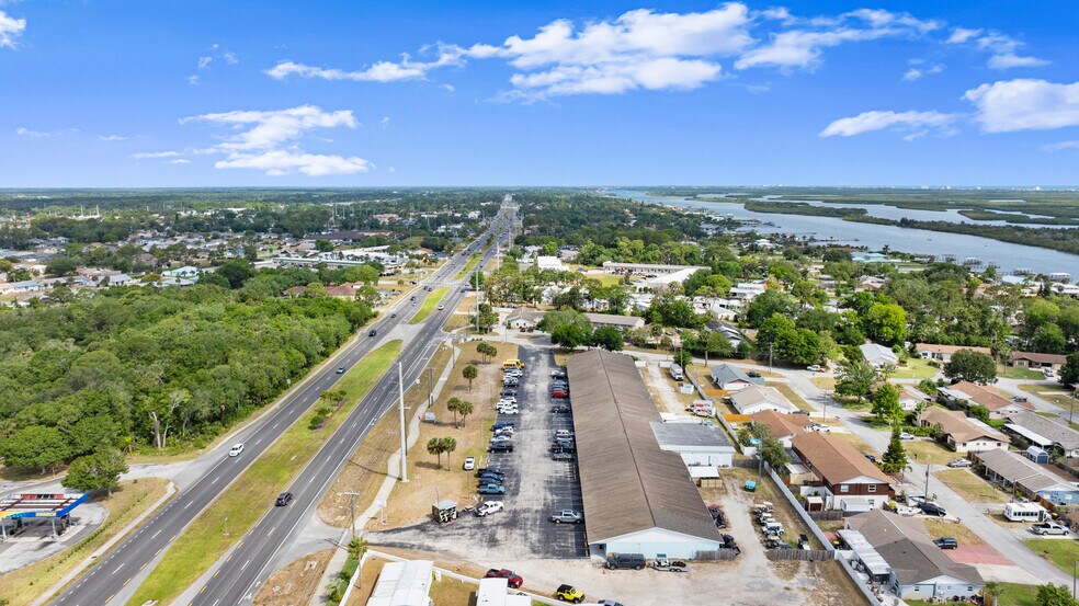 2311 S Ridgewood Ave, Edgewater, FL à louer - Photo de l’immeuble – Image 2 sur 7