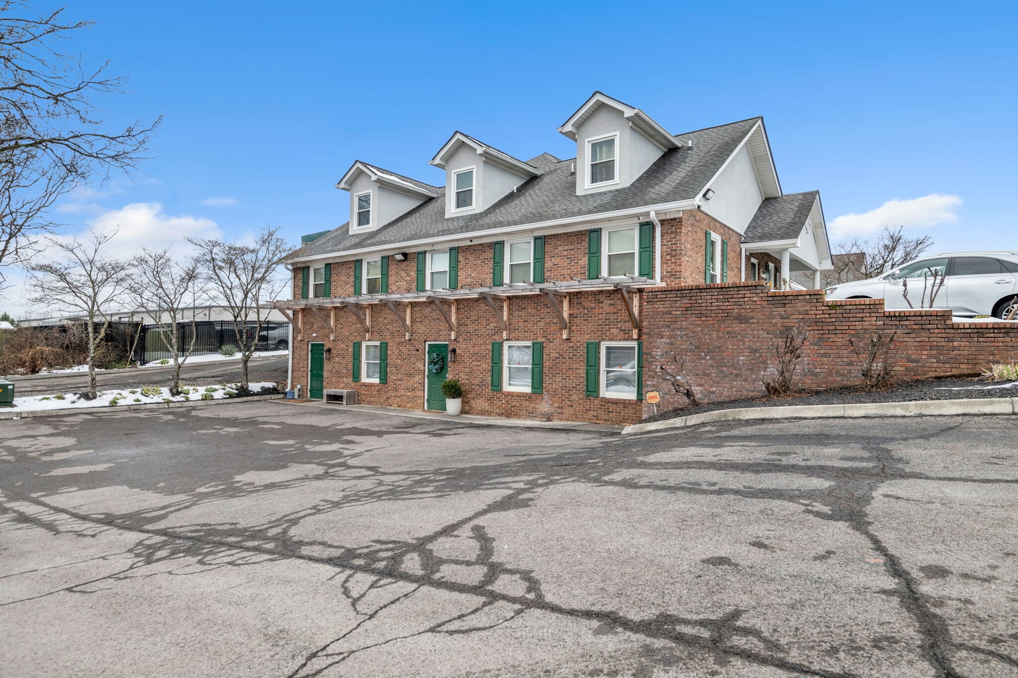 117 SW Huxley Rd, Knoxville, TN à vendre Photo de l’immeuble– Image 1 sur 12