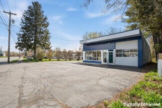 Plus de détails pour 30 Thompson Rd, Webster, MA - Industriel/Logistique à vendre