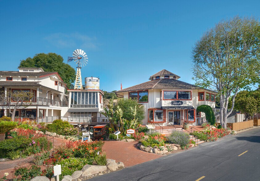 3618 The Barnyard, Carmel, CA à louer - Photo principale – Image 2 sur 30