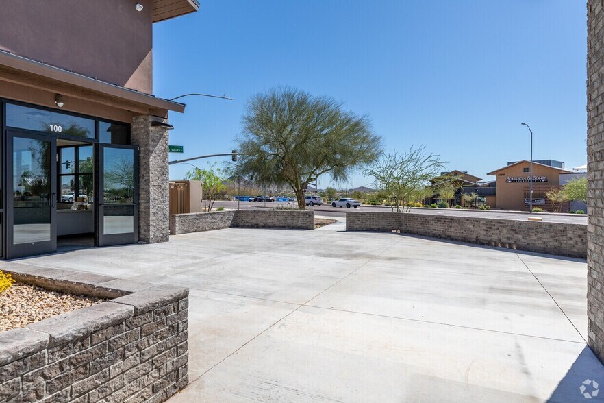 8325 W happy valley Rd, Peoria, AZ à louer - Photo de l’immeuble – Image 3 sur 16