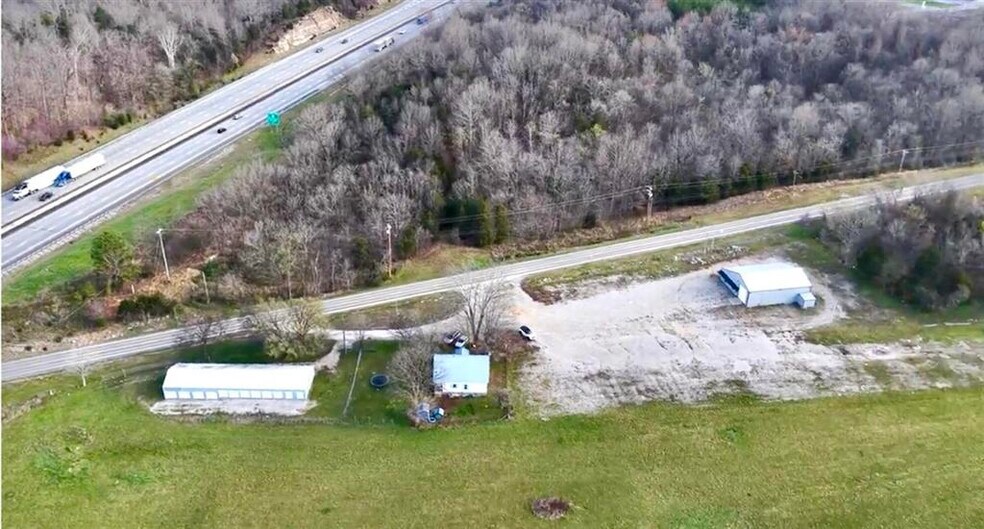 23663 Louisville Rd, Park City, KY à vendre - Photo principale – Image 1 sur 13
