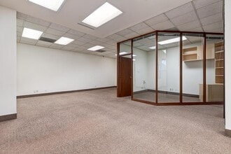 250 N Robertson Blvd, Beverly Hills, CA à louer Photo intérieure– Image 1 sur 6