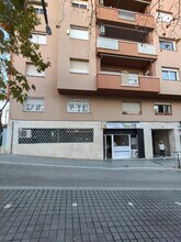 Local commercial dans Cerdanyola del Vallès, Barcelona à louer Photo intérieure– Image 1 sur 23