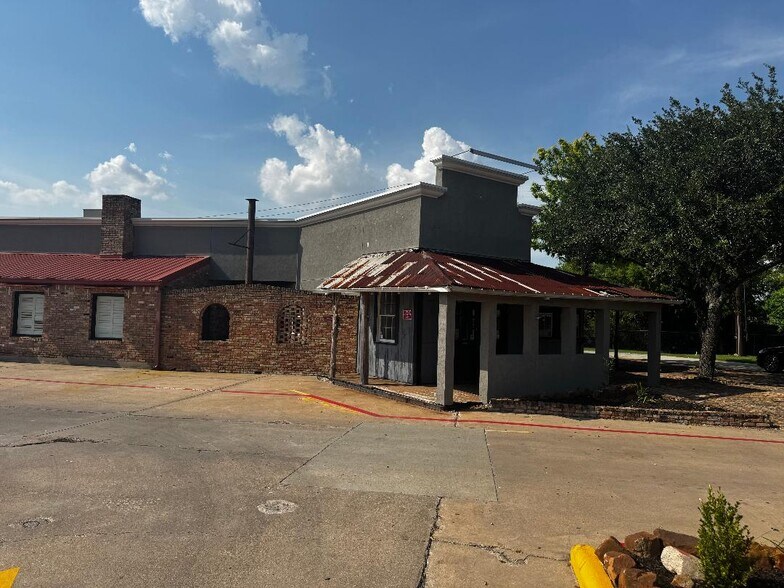 6915 Spencer Hwy, Pasadena, TX à louer - Photo de l’immeuble – Image 3 sur 40