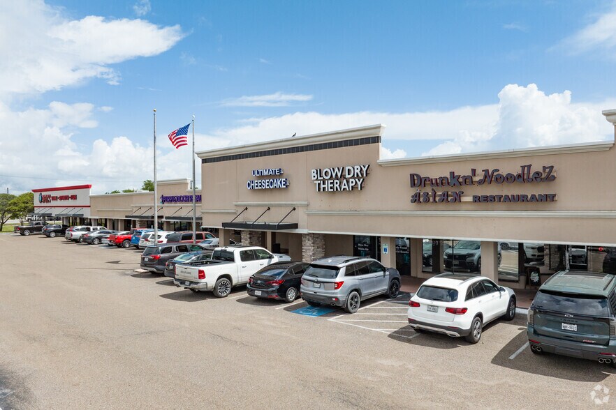 4200-4250 S Alameda St, Corpus Christi, TX à louer - Photo de l’immeuble – Image 1 sur 20