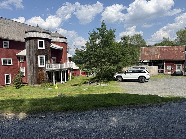 148 Main St portefeuille de 2 biens à vendre sur LoopNet.fr - Photo de l’immeuble – Image 2 sur 17
