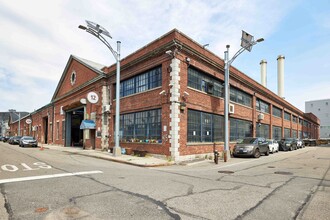 141 Flushing Ave, Brooklyn, NY à louer Photo intérieure– Image 1 sur 1