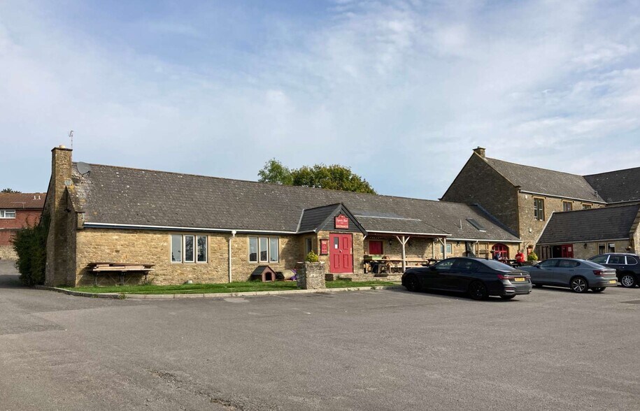 1 Cavalier Way, Yeovil à vendre - Photo de l’immeuble – Image 2 sur 4
