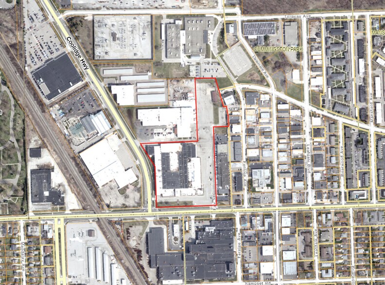 2800 W 14 Mile Rd, Royal Oak, MI à louer - Photo de l’immeuble – Image 2 sur 2