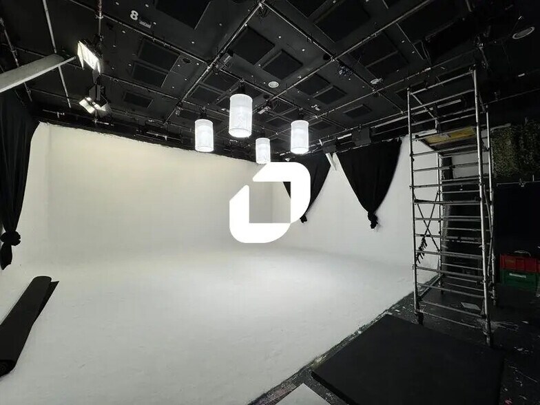 Bureau dans Gentilly à louer - Photo intérieure – Image 2 sur 8