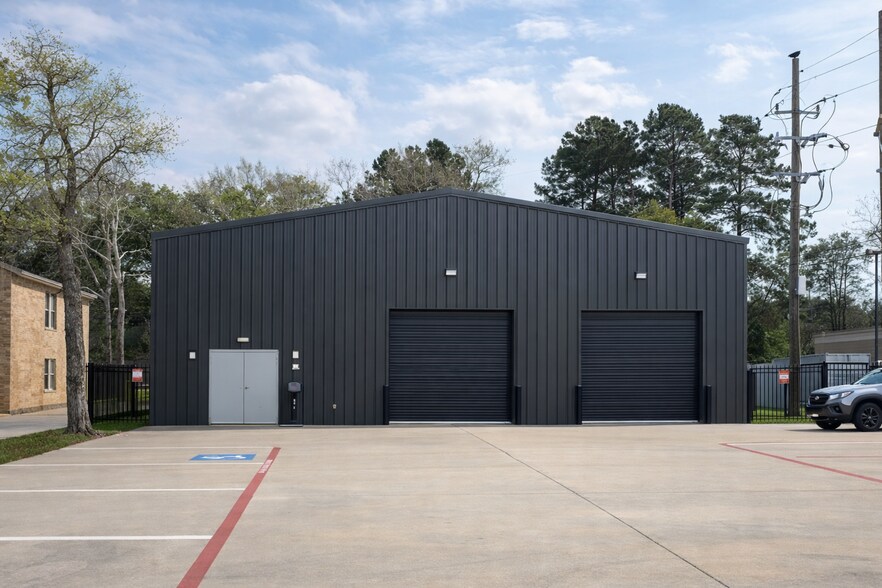 810 Honea Egypt Rd., Magnolia, TX à louer - Photo de l’immeuble – Image 2 sur 9