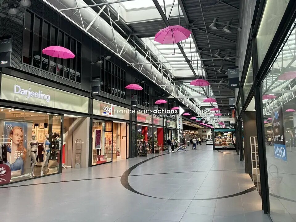 Local commercial dans Estancarbon à louer Photo principale– Image 1 sur 5