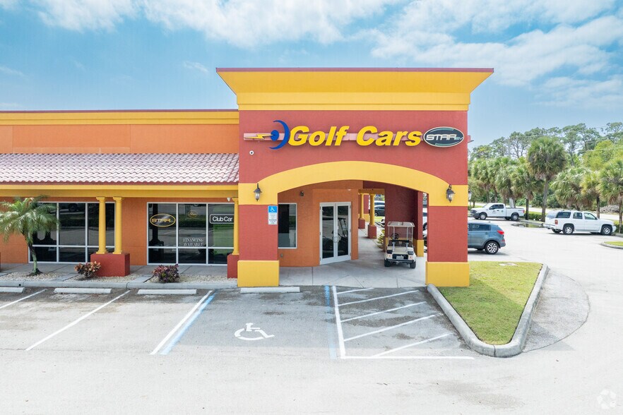 17051 Jean St, Fort Myers, FL à louer - Photo de l’immeuble – Image 3 sur 7