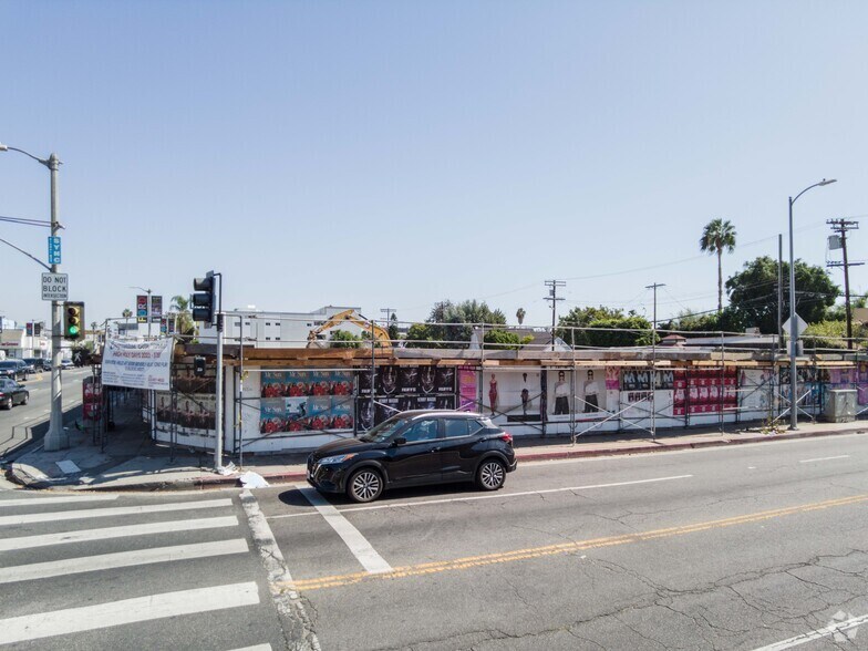 8070 W Beverly Rd, Los Angeles, CA à louer - Photo de l’immeuble – Image 2 sur 3