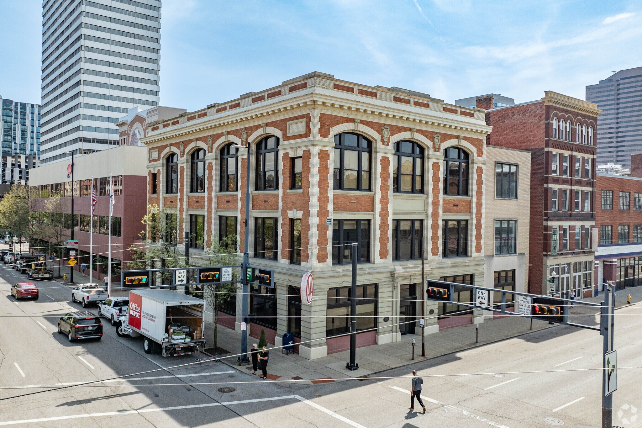 1008 Race St, Cincinnati, OH à vendre Photo principale– Image 1 sur 93