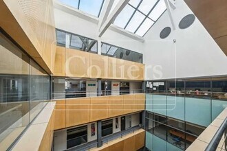 Bureau dans Marseille à louer Photo de l’immeuble– Image 1 sur 10