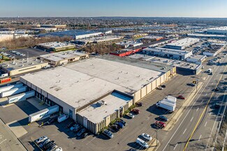 Plus de détails pour 225-229 Robbins Ln, Syosset, NY - Industriel/Logistique à louer