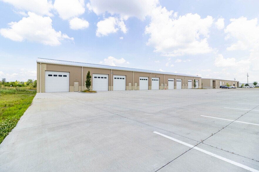 4202 Mason Pointe Dr, Mason, OH à vendre - Photo de l’immeuble – Image 3 sur 6