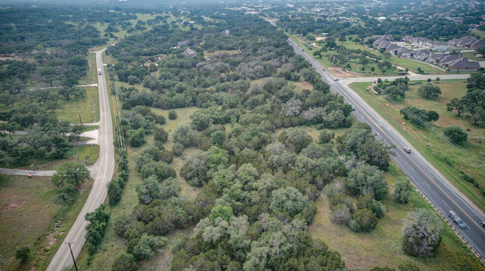 432 Herbelin Rd, New Braunfels, TX à vendre - Photo de l’immeuble – Image 3 sur 16