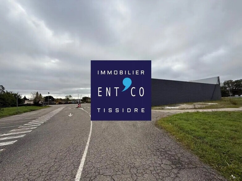 Local commercial dans Boé à louer - Photo de l’immeuble – Image 2 sur 11