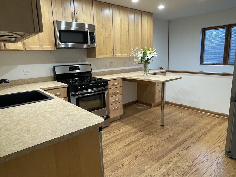 5145 Washington St, Downers Grove, IL à louer - Photo de l’immeuble – Image 3 sur 9