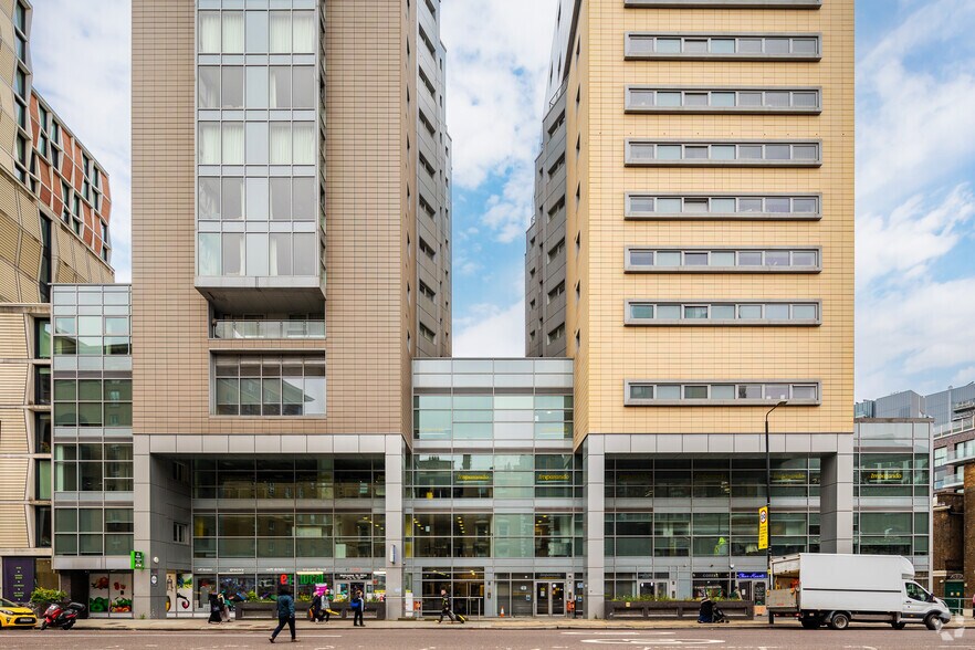 52-58A Commercial Rd, Londres à louer - Photo de l’immeuble – Image 3 sur 25