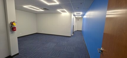 311 3rd Ave SE, Cedar Rapids, IA à louer Photo intérieure– Image 2 sur 2