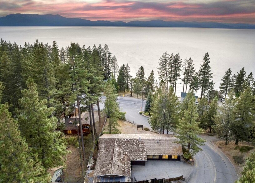 1300 Cave Rock dr, Glenbrook, NV à vendre - Photo de l’immeuble – Image 1 sur 11