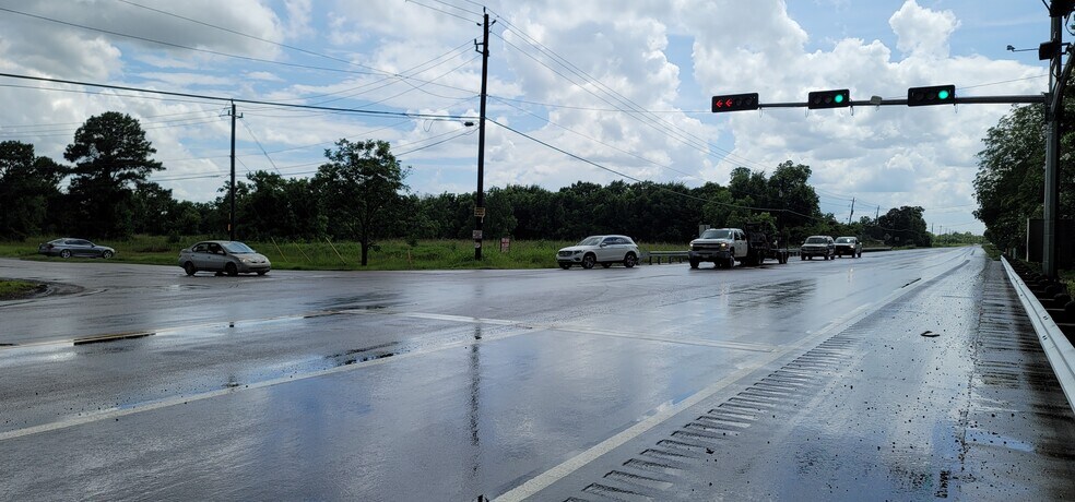 0 N Main St, Baytown, TX à vendre - Photo de l’immeuble – Image 2 sur 4