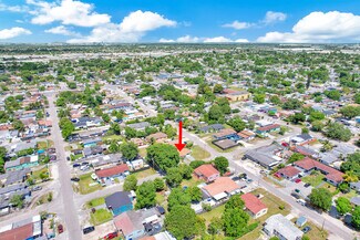 Plus de détails pour 3066 NW 92nd St  &  9164-9174 NW 30 ct, Miami, FL - Logement à vendre