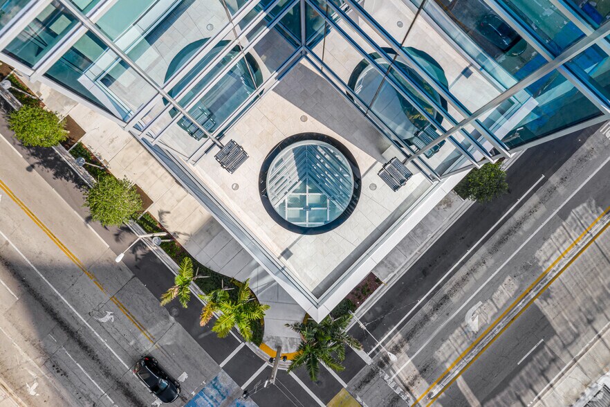 201 E Las Olas Blvd, Fort Lauderdale, FL à louer - Aérien – Image 3 sur 27