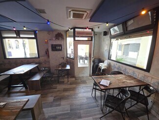 Plus de détails pour Local commercial à louer