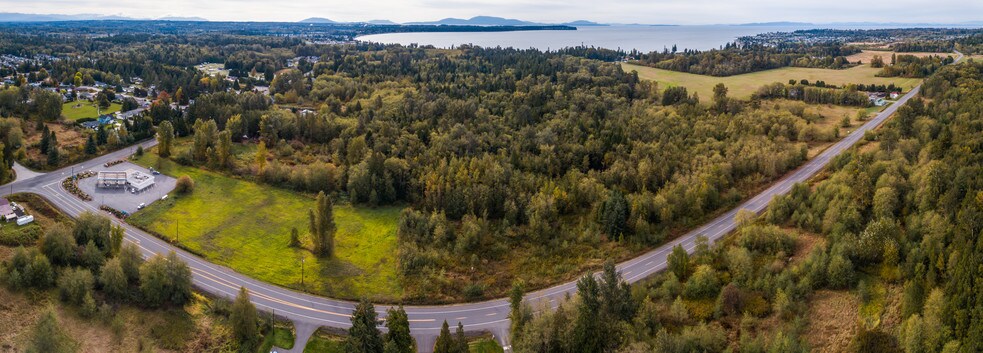 Lincoln Rd, Blaine, WA à vendre - Photo principale – Image 1 sur 13