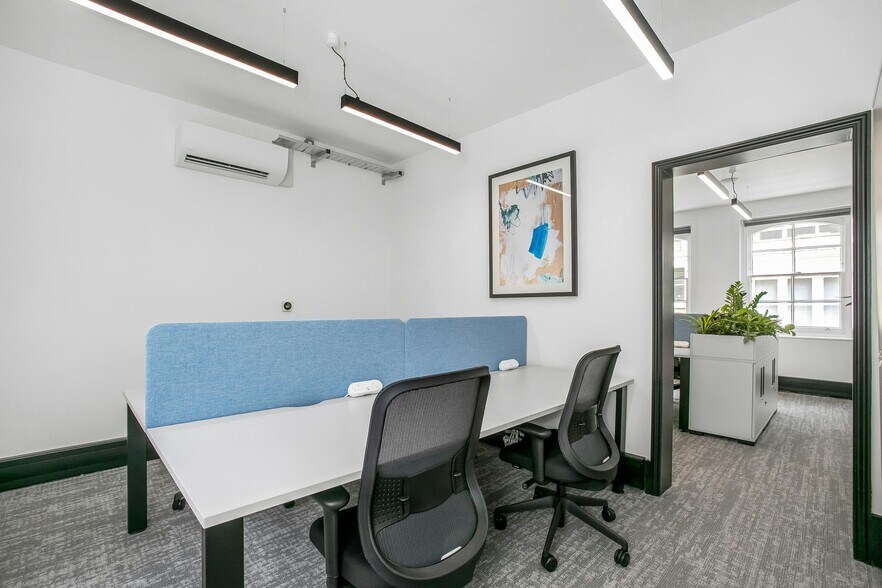 15-17 Heddon St, Londres à louer - Photo de l’immeuble – Image 3 sur 12