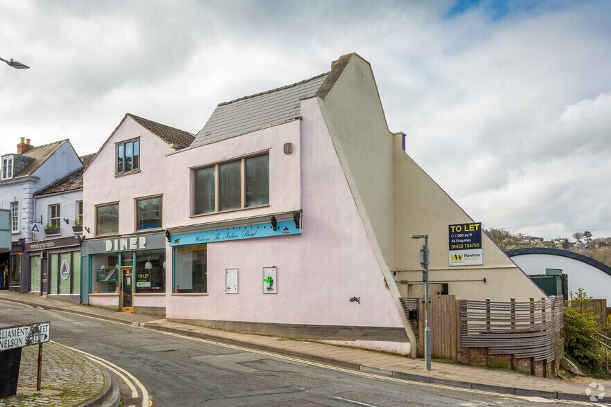 27 Nelson St, Stroud à vendre - Photo principale – Image 1 sur 2