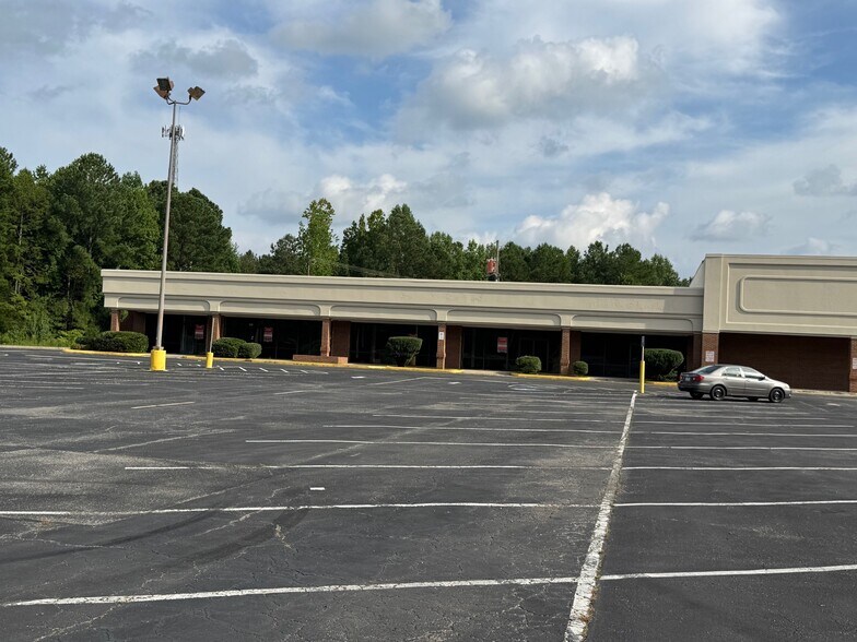 1002-1012 E Main St, Cherryville, NC à louer - Photo de l’immeuble – Image 3 sur 3