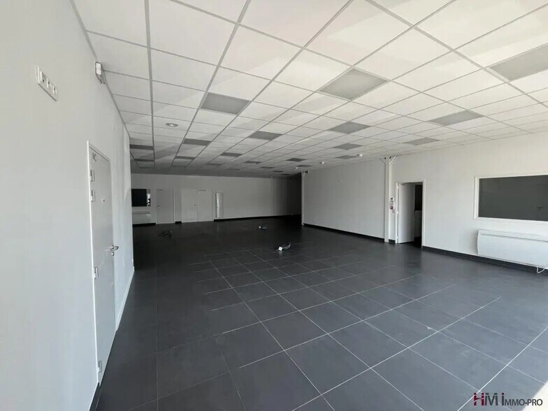 Local d’activités dans Le Havre à louer - Photo de l’immeuble – Image 1 sur 10