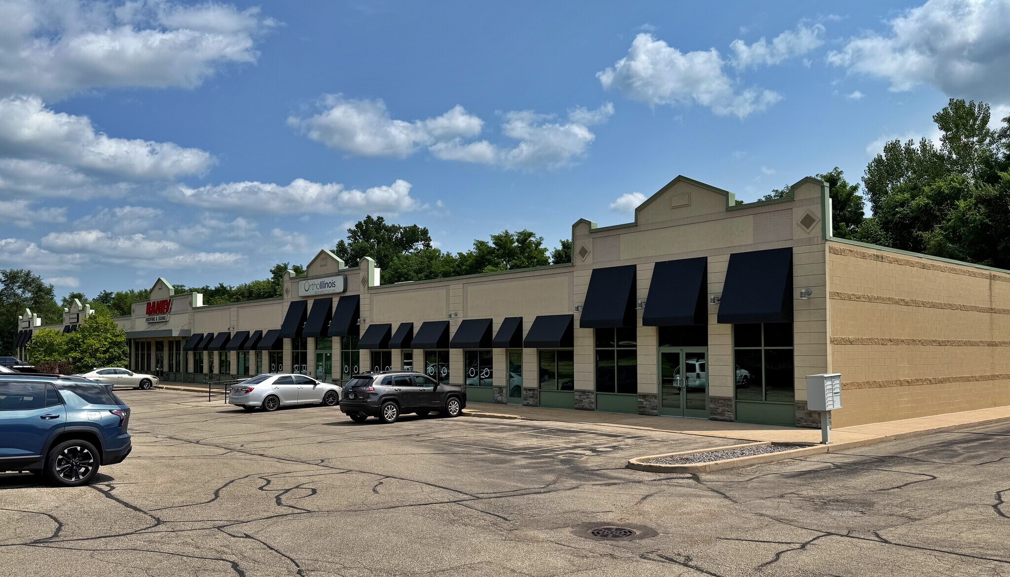 330 E Main St, Rockton, IL à louer Photo principale– Image 1 sur 13