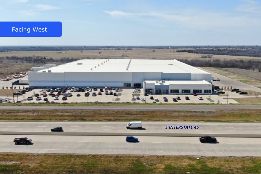 5000 S Interstate Highway 45 W, Corsicana, TX à vendre - Photo de l’immeuble – Image 2 sur 13