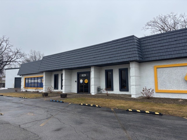 829 Sheridan Dr, Tonawanda, NY à vendre Photo principale– Image 1 sur 11