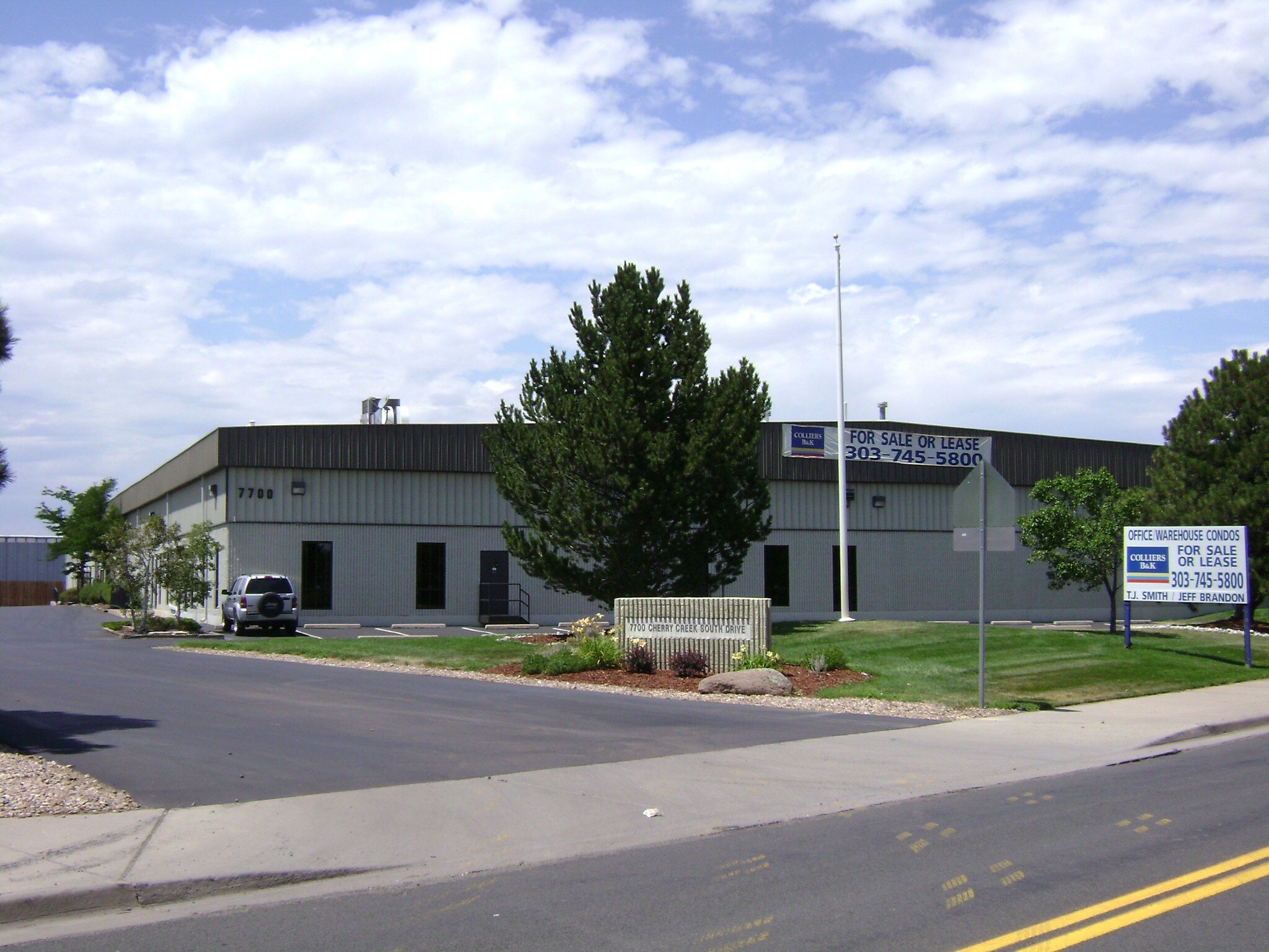 7700 Cherry Creek South Dr, Denver, CO à louer Photo principale– Image 1 sur 7