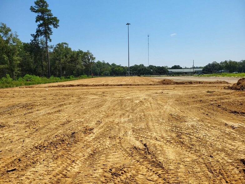 8875 Eastex Fwy, Beaumont, TX à louer - Photo de la construction – Image 3 sur 7