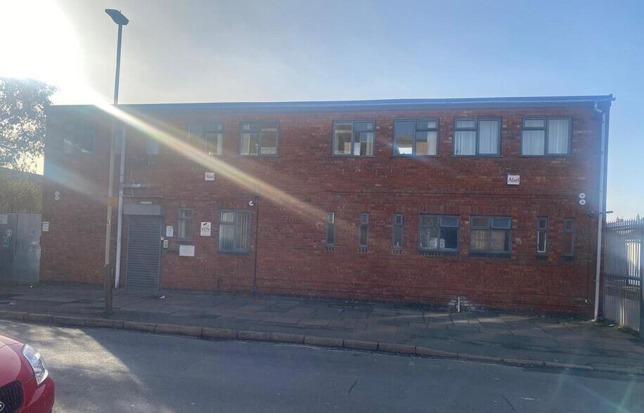 75 Linden St, Leicester à louer - Photo de l’immeuble – Image 3 sur 3
