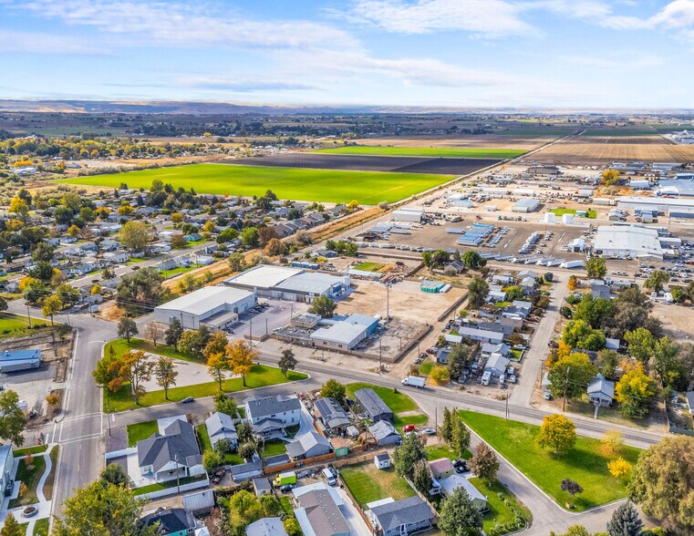 724 Paynter Ave, Caldwell, ID à louer - Photo de l’immeuble – Image 2 sur 8