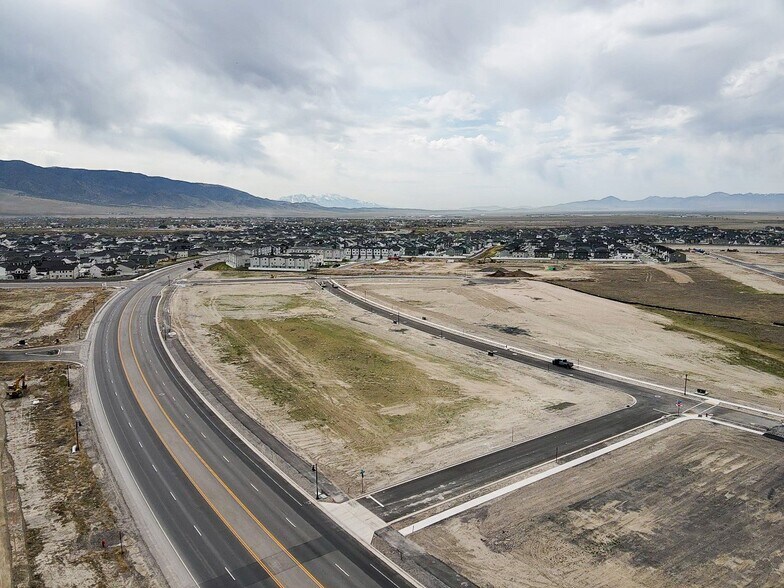 4750 Eagle Mountain blvd, Eagle Mountain, UT à vendre - Aérien – Image 2 sur 4