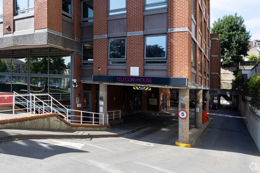 125-135 Preston Rd, Brighton à louer - Photo de l’immeuble – Image 3 sur 3