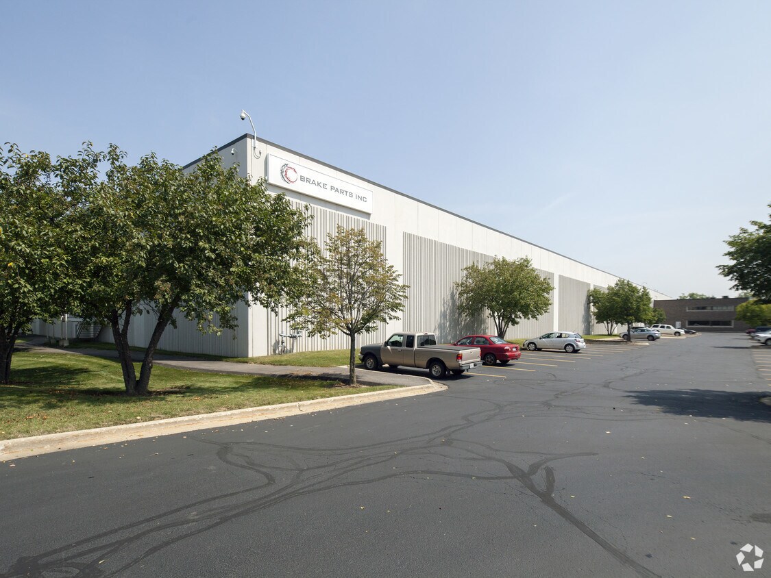 1380 Corporate Dr, McHenry, IL à vendre Photo principale– Image 1 sur 4